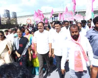 పేదల పట్ల ఒకలా ధనవంతుల పట్ల మరొకల వ్యవహరించడమేనా హైడ్రా గొప్పతనం