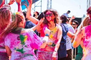 Holi 2024 I ఈ రోజు హోలీ.. చంద్ర గ్రహణం.. అదృష్ట నక్షత్రరాశులు..