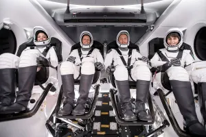 Four Astronauts.. Return To Earth I నలుగురు వ్యోమగాములు అంతరిక్షం నుంచి సురక్షితంగా తిరిగొచ్చారు