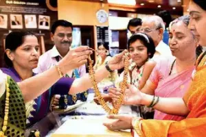 Gold price : మరికొన్ని నెలల్లో బంగారం ధర @ 75 వేలు - వెండి ధర @ 95 వేలు..