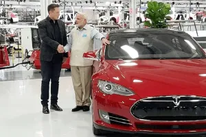 Tesla Cars : వావ్​.. 10 లక్షల ఈవీలను 6 నెలల్లో తయారు చేసిన టెస్లా...