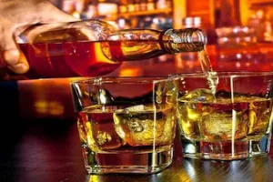 Liquor : లిక్కర్ ఒనర్స్ పంచాయితీ