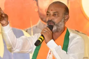 ఫోన్ ట్యాపింగ్ కేసును నీరుగార్చే ప్రయత్నం చేస్తున్నారు