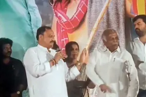 ఎమ్మెల్సీ మహేష్ గౌడ్, పాశం యాదగిరికి మధ్య గొడవ