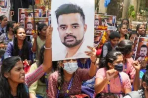 Prajwal Revanna : ఎంపీగా ఎన్నికైనప్పటి నుంచి విదేశాలకు పారిపోయే వరకు.. ప్రజ్వల్ రేవణ్ణ పతనం!