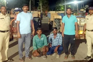 ఇసుక అక్రమ రవాణా చేస్తున్న ట్రాక్టర్లను పట్టుకున్న సిద్దిపేట టాస్క్ ఫోర్స్