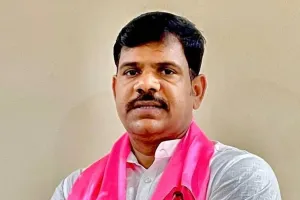 కేసీఆర్ కు సిట్ నోటీసులు సరికాదు