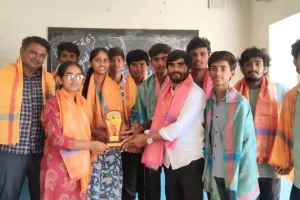 ప్రతిభ చాటిన పదో తరగతి విద్యార్థులకు సన్మానం